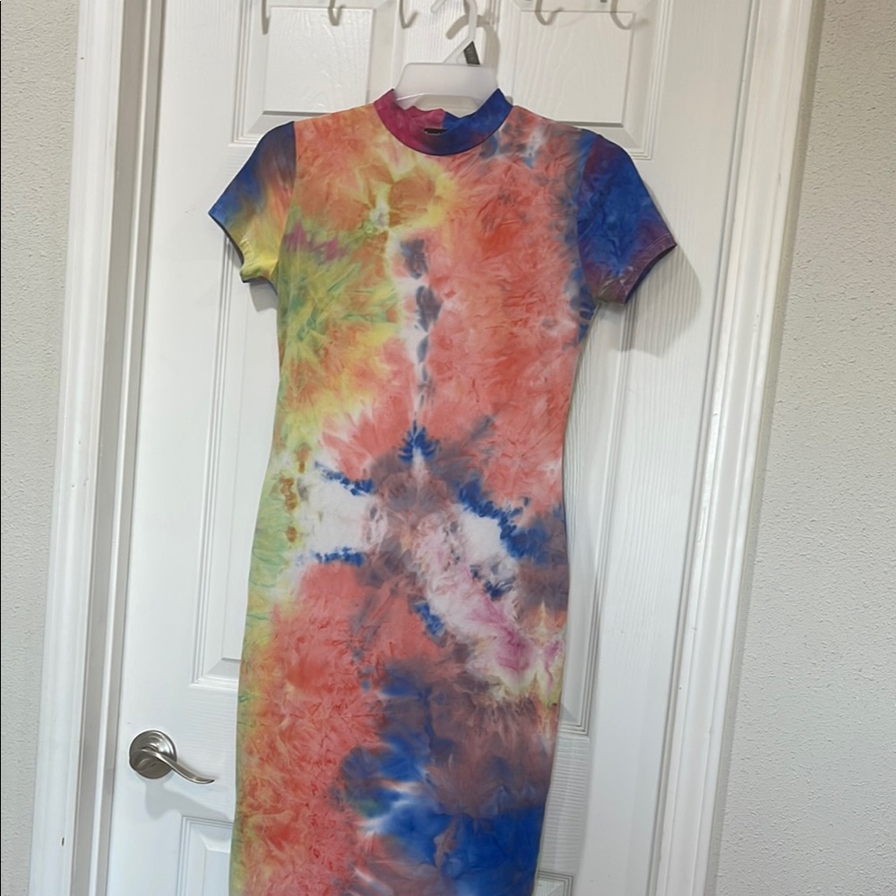Colorful Tie-Dye Midi Dress